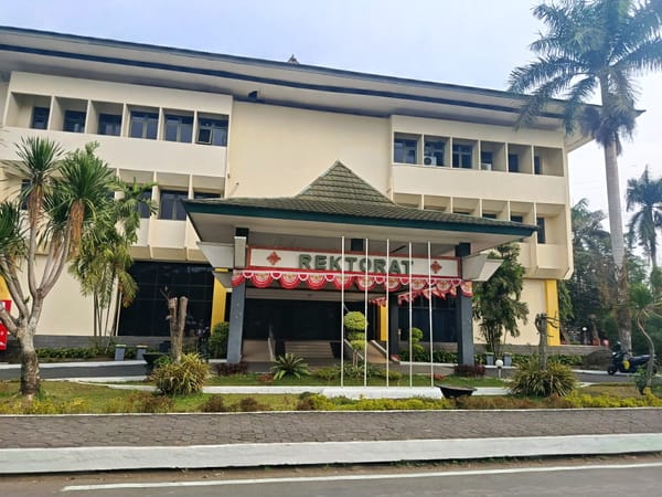 Kemdiktisaintek Tetapkan Ali Rokhman sebagai Plt Rektor Unsoed