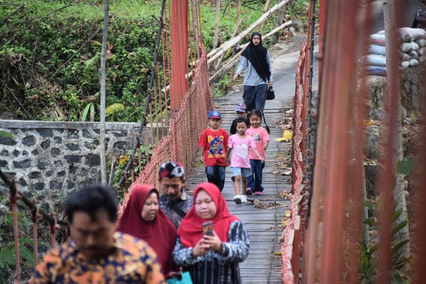 Bantuan Pusat Rp5 Miliar Gerakkan Kembali Pembangunan Jembatan Grumbul Cibun