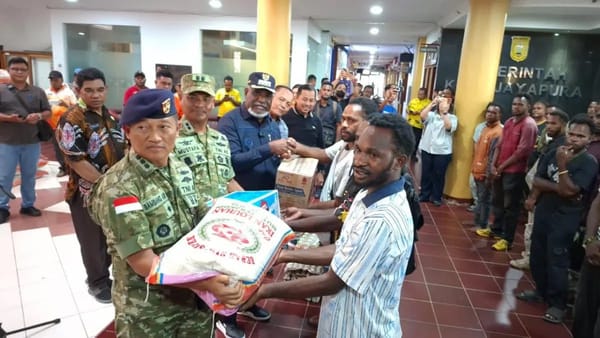 Jelang HUT RI 2026, 40 Asrama Mahasiswa Dan Pelajar Terima Bantuan Sembako Dari Pemkot Jayapura