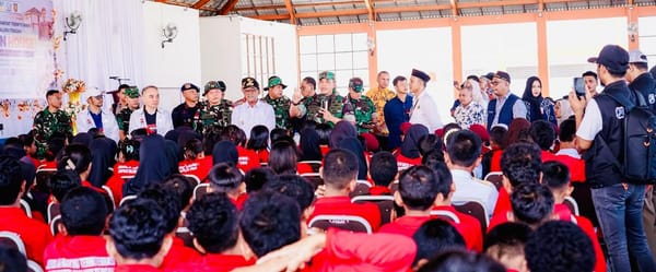Dorong Siswa Menjadi Generasi Emas, Pangdam XV/Pattimura Hadiri Open House SR Terintegrasi 1 Maluku Tengah