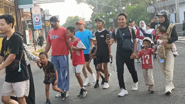 Rayakan HUT ke-81 RI, Griya Khalisa 2 Gelar Jalan Sehat