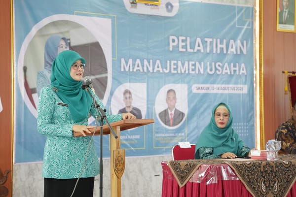 Nawal Yasin Dorong Kader PKK Daerah Kembangkan Usaha Berbasis Potensi Daerah