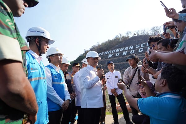 PLN Icon Plus Hadirkan Konektivitas Andal pada Launching dan Groundbreaking Program PLTS 100 GWp di Gajah Mungkur