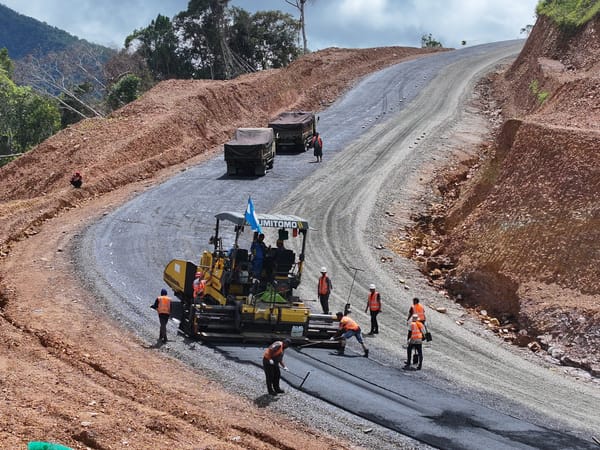 Menembus Pegunungan dan Tebing Curam Akses Trans Papua  Mamberamo–Elelim di Buka