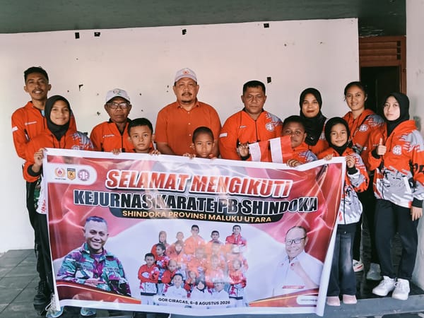 Sekum KONI Malut Lepas Tim Karate Shindoka Malut ke Kejurnas di Jakarta