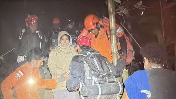 Pendaki Gunung Gamalama Sakit di Pos 5, Tim SAR Evakuasi hingga RSUD Ternate