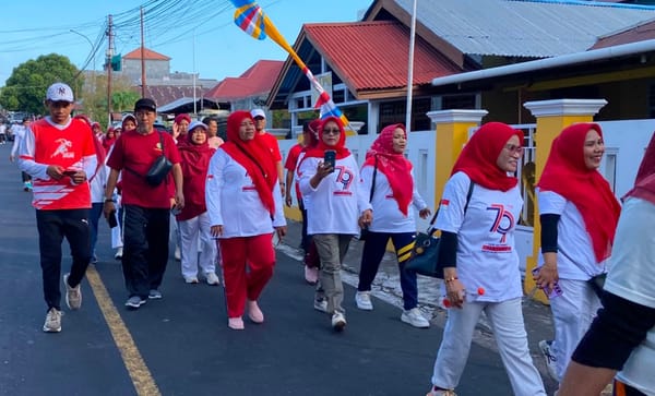 Kemenag Ternate Semarakkan Jalan Sehat Kerukunan Dies Natalis ke-60 IAIN Ternate