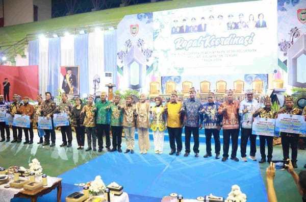 Gubernur Kalteng Buka Akses Digital, Sekolah dan Puskesmas di Pelosok Terima Starlink