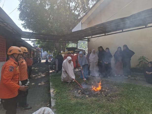 Outing Class di BPBD Jember, 38 Mahasantri Belajar Kesiapsiagaan Bencana