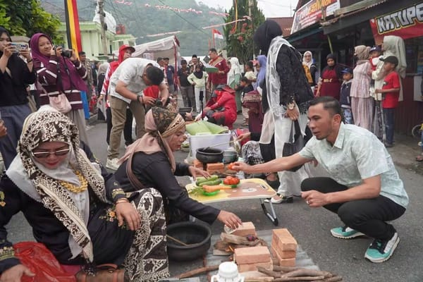53 Kelompok Adu Kreasi Masak Sambalado Tanak, Bukik Tui Barasok Hidupkan Tradisi Minangkabau