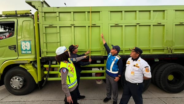 PJR BSD Bersinergi dengan Stakeholder Tertibkan Kendaraan ODOL dan Parkir di Bahu Jalan