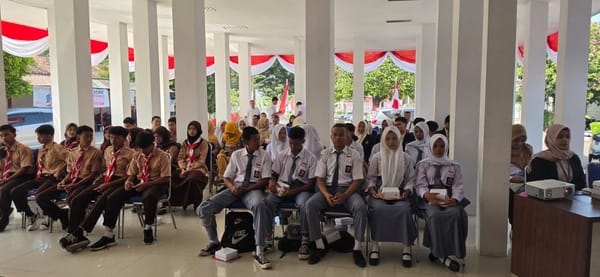 Suara Muda Penentu Bangsa, Bakesbangpol Jember Ajak Pemilih Pemula Jadi Smart Digital Citizen