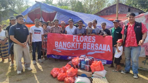 Menembus Pelosok Flores, JHL Foundation Bawa Kasih untuk Korban Gempa