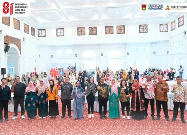 Percepat Rekonstruksi Ekonomi Pascabencana, Pemko Bukittinggi Kolaborasi dengan Kemenekraf Gelar Workshop Desain Kemasan