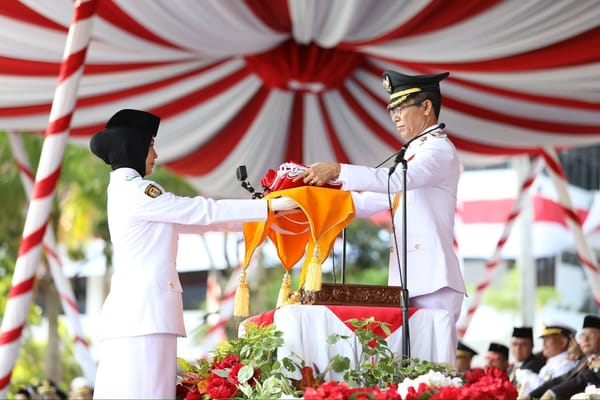 Paskibraka Kota Batam  Berhasil Laksanakan Tugas Mengibarkan Bendera Merah Putih di Dataran Engku Putri