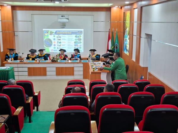 Raih Gelar Doktor di UMI, Edy Suherman Tawarkan Model Silvofishery Berkelanjutan untuk Teluk Bima
