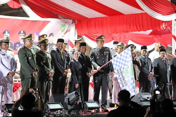 Semangat Perjuangan Pahlawan terasa ketika digelarnya Pawai Obor oleh Masyarakat Kota Batam