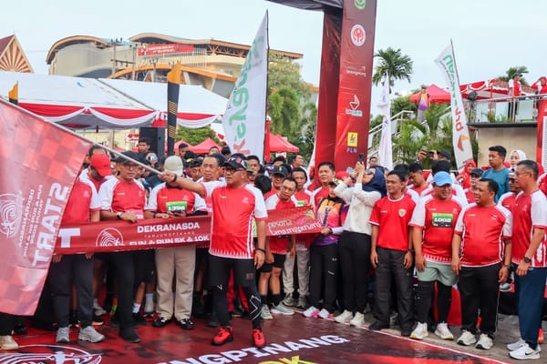 Peringati HUT Kemerdekaan Ke - 81 RI, Ribuan Pelari Ikuti Dekranasda Fun & Run 2026