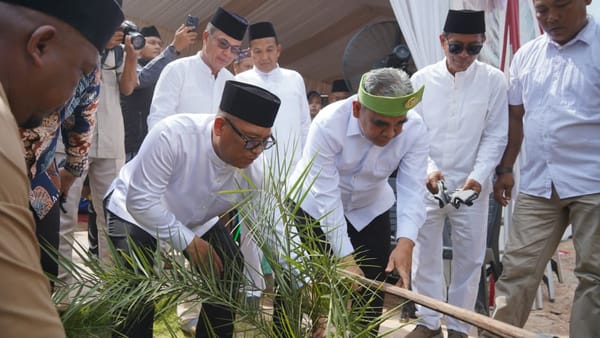 Ketua MPR: Keberadaan Pondok Pesantren Punya Arti Strategis, Terutama Bagi Daerah Perbatasan Seperti Batam