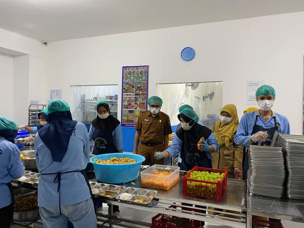 Sidak Dapur MBG, Sekda Pasbar: SPPG Wajib Patuhi SOP