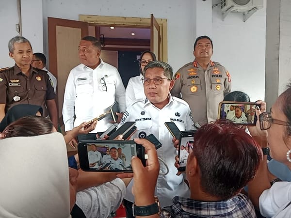Akses Sopi (Miras) Dipersulit, Wali Kota Ambon: Ini Soal Menyelamatkan Generasi Muda