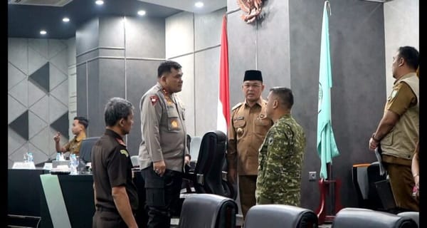 Menko Polkam Turun ke Kalbar, Kapolda dan Forkopimda Perkuat Strategi Hadapi Karhutla
