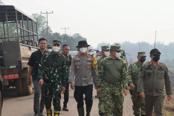 Pangdam XII/ Tanjungpura Pastikan Masyarakat Terdampak Karhutla Aman