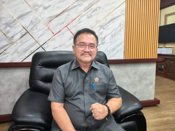 Paripurna DPRD Kalbar: 11 Raperda Dibahas, Dana Bagi Hasil dan Karhutla Jadi Perhatian