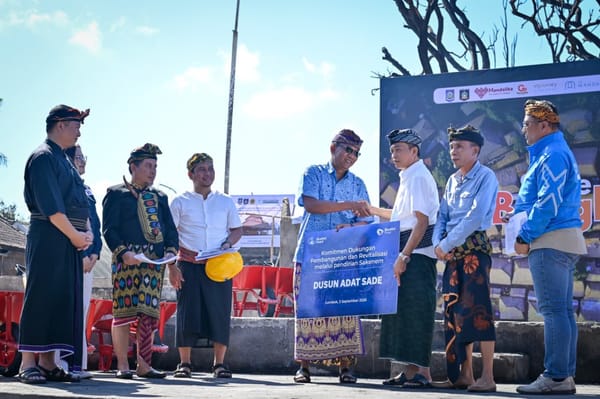 Sade Bangkit Menjaga Warisan Sasak