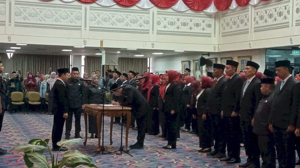 Sekdaprov Lampung Marindo, Lantik  Pejabat Administrator dan  Pengawas di Sejumlah OPD