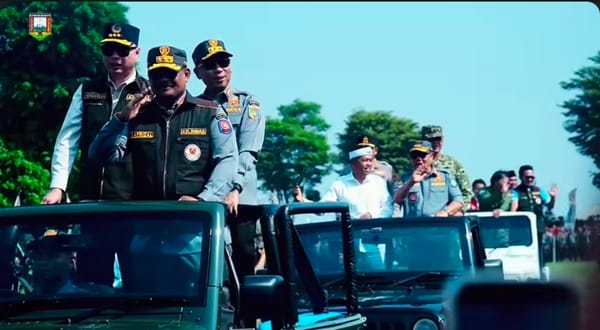 Gubernur Lampung Rahmat Mirzani Djauzal Hadiri Apel Akbar Satlinmas di Kabupaten Semarang
