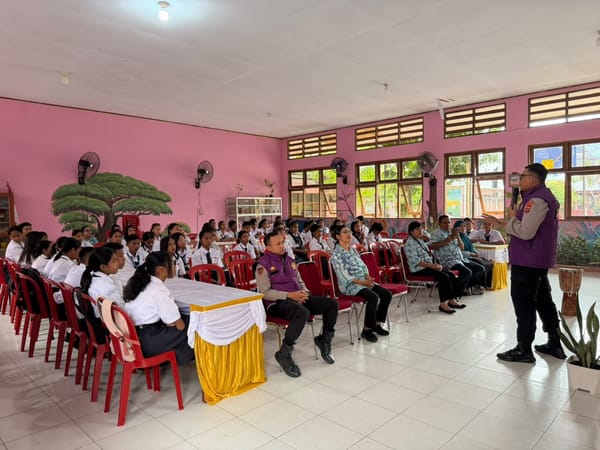 72 Siswa OSIS SMPN 19 Ambon Ikuti Pelatihan Psikologi Kepemimpinan