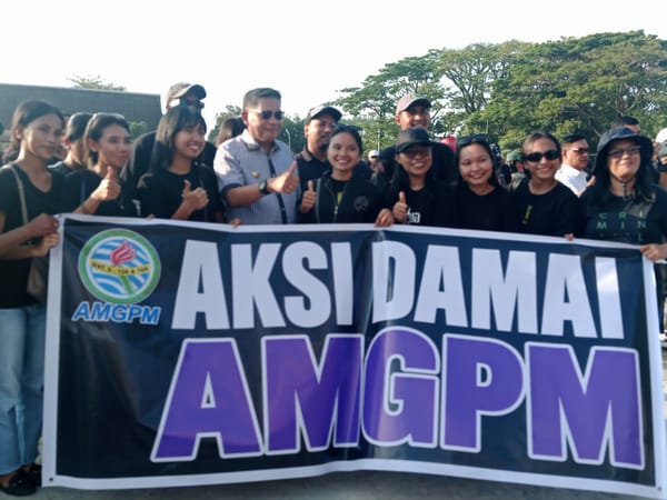 Aksi Damai AMGPM di Lapangan Merdeka, Desak Polda Maluku Tangkap Pelaku Pembakaran di Maluku