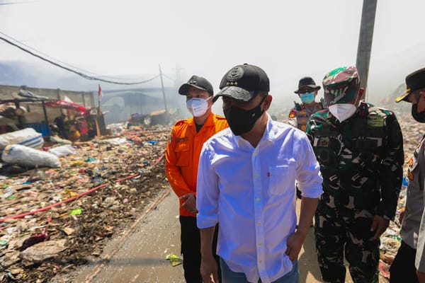 Gubernur Ahmad Luthfi Pastikan Penanganan TPA Putri Cempo Utamakan Keselamatan Warga
