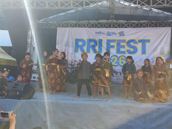 Ketika Tarian Menjadi Bahasa, Anak-anak Tuli Menaklukkan Panggung RRI Fest