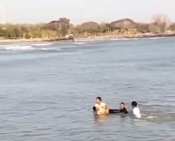 Mandi di Pantai, Remaja asal Rembang ditemukan Meninggal diduga Terseret ombak
