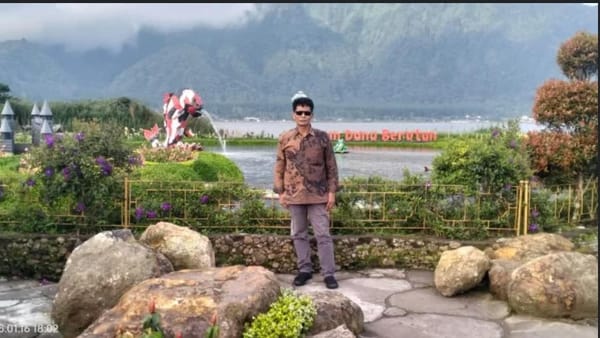 Jumilan, Kades Pandu Sanjaya Kobar Diganjar Gelar Juru Damai Nasional