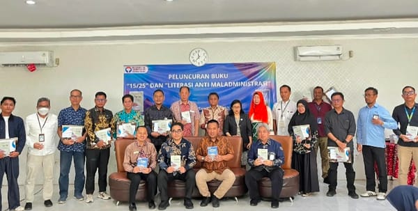Ombudsman Kalsel Luncurkan Buku 15/25 dan Buku Literasi Anti Maladministrasi