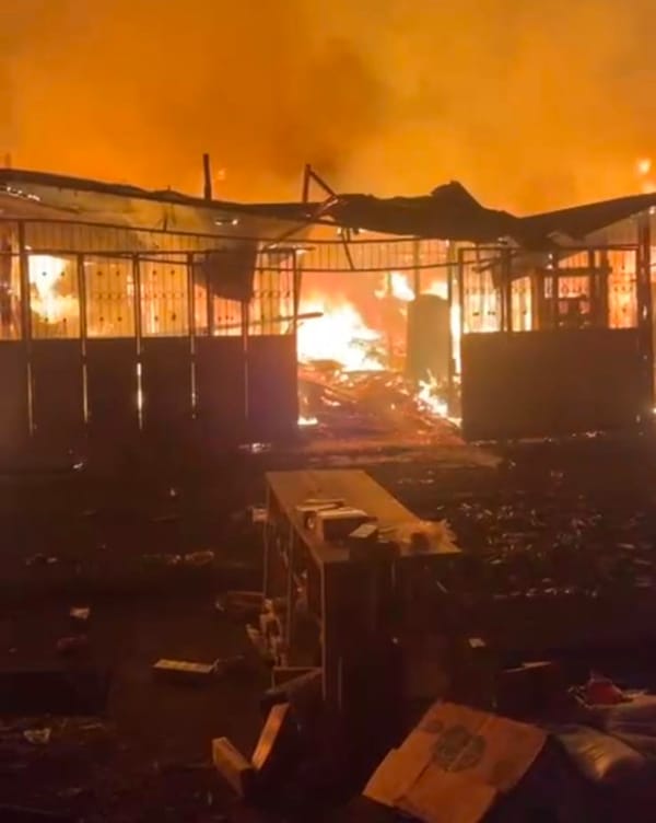Gudang Kosong Terbakar, Api Merambat Hanguskan 9 Bangunan di Hulu Sungai Tengah-Kalsel
