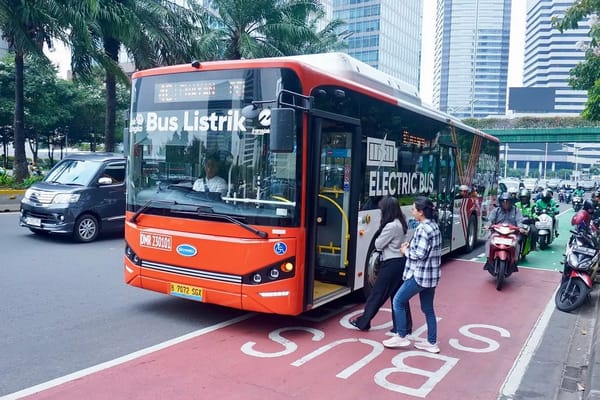 Saatnya Subsidi Kendaraan Listrik Dialihkan ke Bus Umum