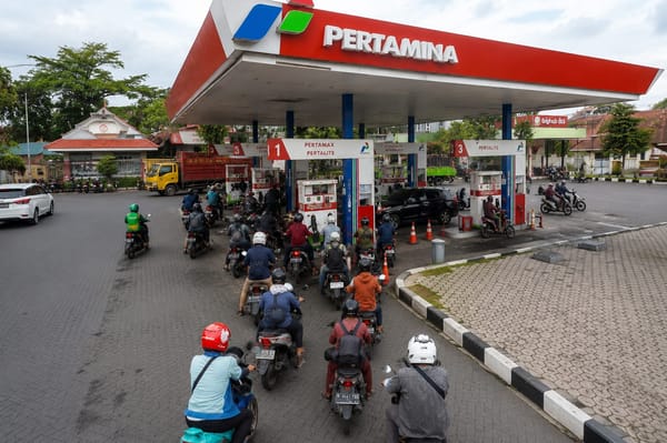 Pemkab Lumajang Pastikan Stok Aman dan Minta Warga Tak Panik Antre BBM