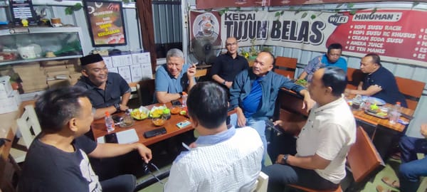Peringati Hari Kejaksaan ke 81 Kejati Sulsel  Menikmati Kuliner  Makasar