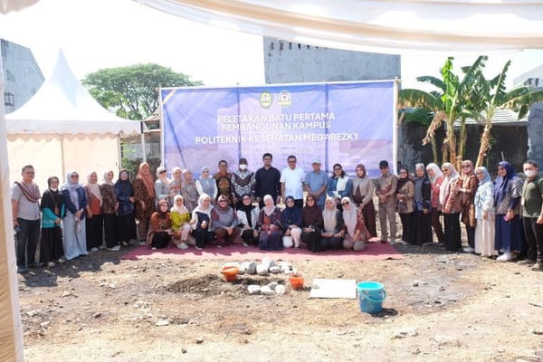 YPI Mega Rezky Makasar Membangun Gedung Kampus Baru Polimerz