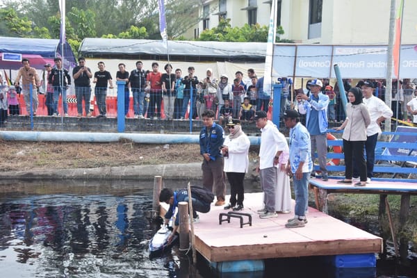 Bupati Bengkalis Berikan Semangat Langsung Atas Penampilan Tim Tuan Rumah Polbeng di Ajang KKI 2026