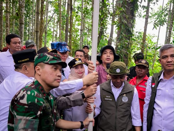 Dihadapan Menhut, Bupati Kasmarni Tegaskan Komitmen Bengkalis Jaga Gambut dan Perkuat Restorasi