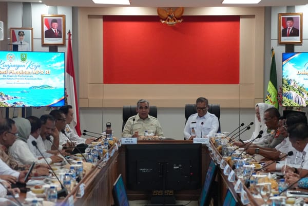 Ketua MPR RI: Kehadiran Negara Bukan hanya dalam Aspek Keamanan, tetapi juga Meningkatkan Kesejahteraan Masyarakat