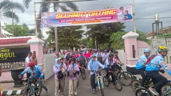Bupati Fawait Pimpin Gowes Bersama dari Tanggul ke Pendopo Jember
