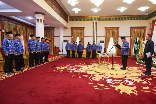 Gubernur Kepri Melantik dan Mengambil Sumpah Pejabat Eselon II dan III