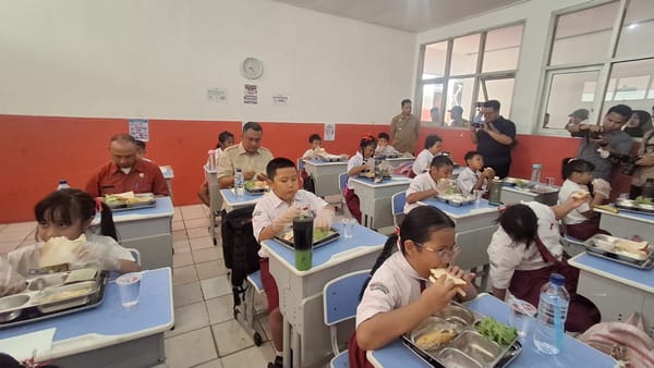 Bupati Bogor: MBG Tak Hanya Penuhi Gizi Anak, Petani dan Pasar Tradisional Ikut Bergerak