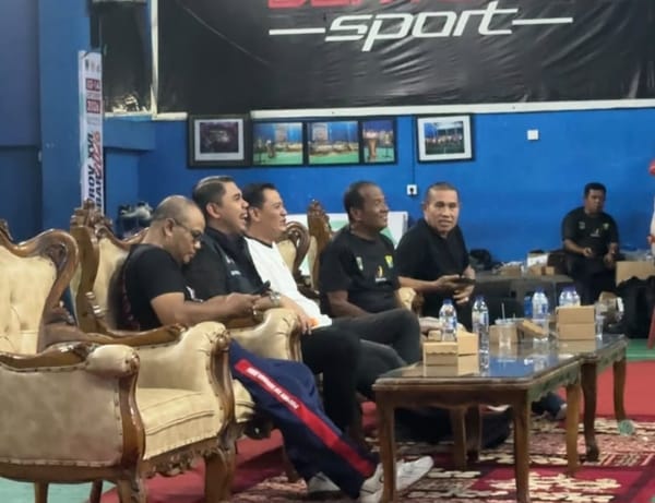 Dipo Kunjungi Pertandingan Bulutangkis Porprov XVI,  Berharap Lahirnya Yusup Baru dari Sumbar